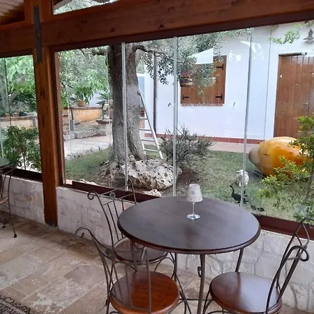 Bed And Breakfast La Casetta Bed & Breakfast Macchia di Monte
