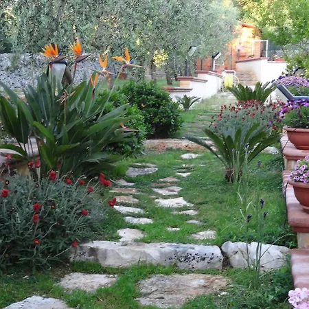 Bed And Breakfast La Casetta Bed & Breakfast 3*